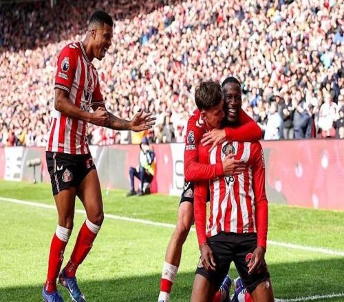 桑德蘭40分保級背后：一個"小目標"策略的產品邏輯