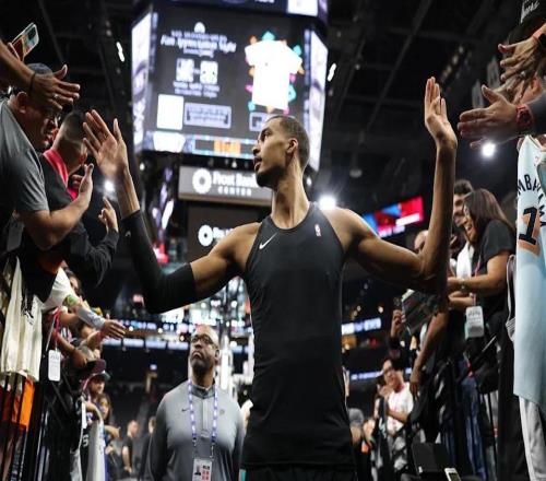 NBA季后賽2026：20隊(duì)爭(zhēng)奪，PrimeVideo獨(dú)家直播