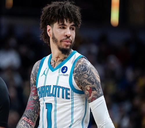 黃蜂加時(shí)1分險(xiǎn)勝熱火！三分王6中0，鮑爾貢獻(xiàn)30+5+10+上籃準(zhǔn)絕殺