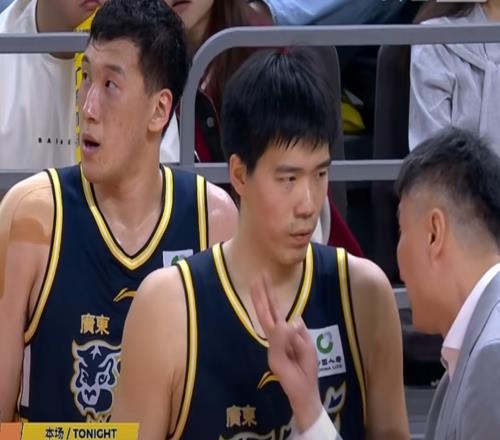 廣東隊(duì)迎來(lái)好消息！焦泊喬正式投入訓(xùn)練，近日將復(fù)出