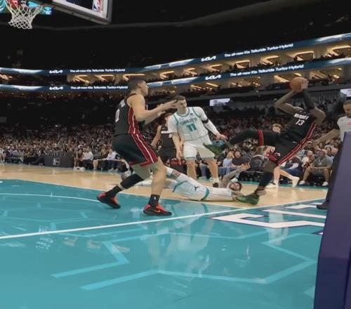 太愚蠢了！拉拽弄傷83分先生！熱火主帥怒噴三球