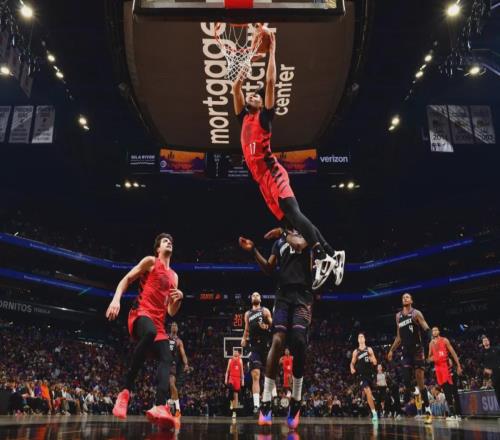 2+1絕殺！爆砍41分7板12助！時(shí)隔5年重返季后賽