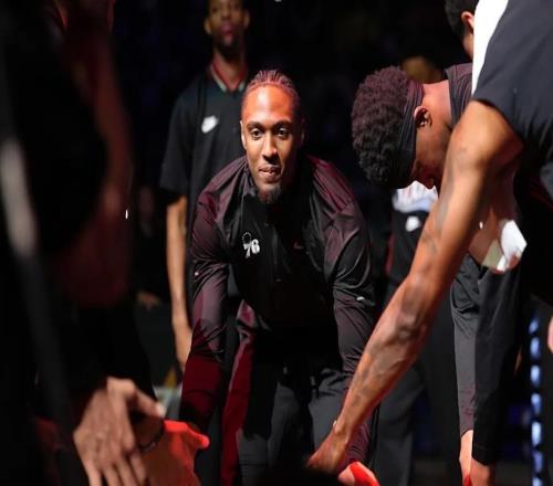 76人殘陣出戰(zhàn)附加賽：恩比德缺陣后的陣容實驗