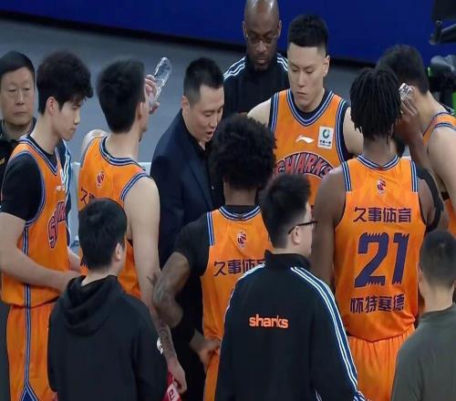 隨著遼寧取勝、山東輸球，CBA亂了：廣東北京爭四強(qiáng)，遼寧沖前八