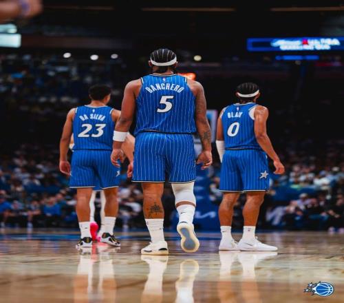 躺平！命中率墊底+三分14中1，5年2.39億啊，徹底拉胯了