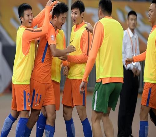 魯能主場踢上港前瞻！三大看點不容錯過，四位久違強援或攜手亮相