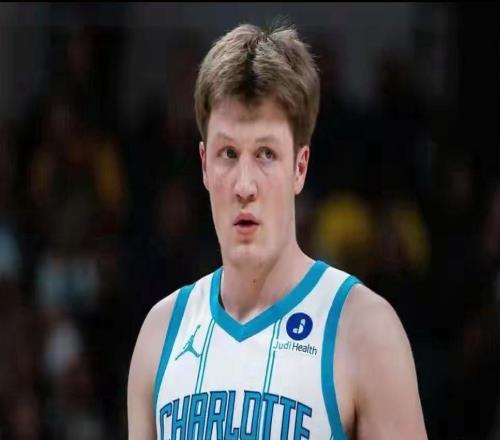 NBA附加賽東部第九黃蜂主場加時127126淘汰第十熱火