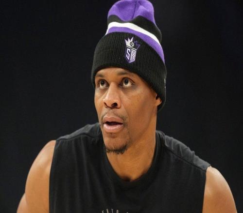 國王隊總經(jīng)理坦誠評價威斯布魯克202526賽季表現(xiàn)：他太棒了