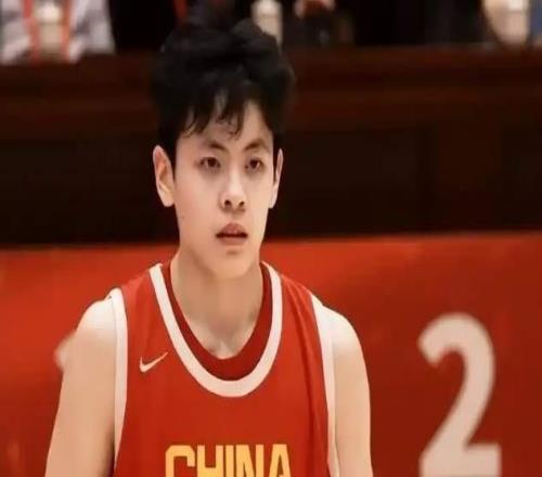 拒絕5個月集訓(xùn)！中國女籃名單中4人離隊，宮魯鳴無可奈何，忍了吧