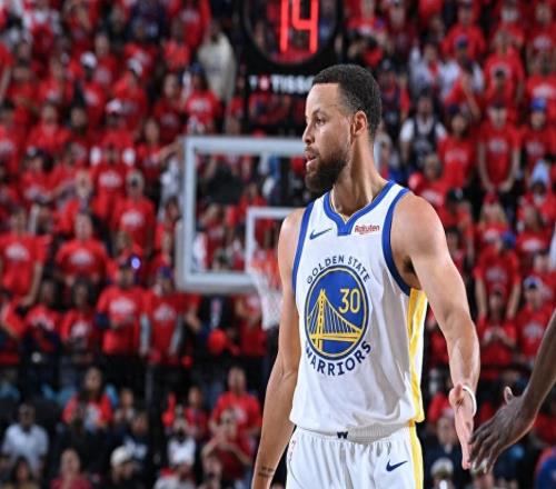 7記三分轟35分，庫里下克上完爆小卡！勇士淘汰快船戰(zhàn)太陽搶第八