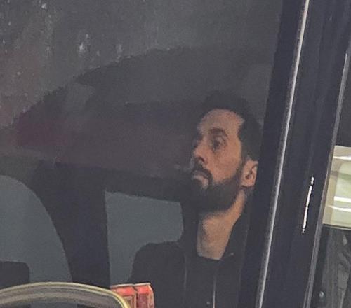 歐冠出局后，皇馬B隊主帥竟"蹭"上大巴