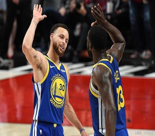 庫里格林夢回巔峰！勇士附加賽大逆轉(zhuǎn)擊沉快船，強行續(xù)命保住賽季