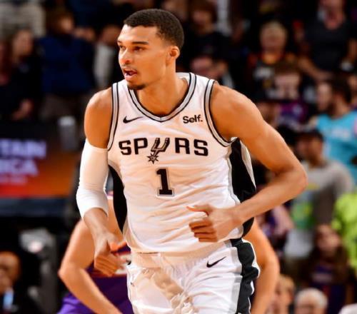 98.9%概率DPOY！22歲文班亞馬把紀(jì)錄當(dāng)白菜撿