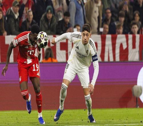 皇馬燃盡所有打不死拜仁，卡馬文加成為X因素