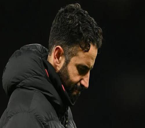 記者：阿莫林下課后一直保持低調(diào)，短期內(nèi)不打算接受媒體采訪