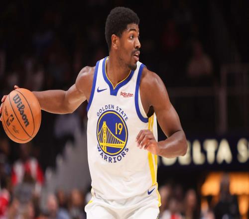 四年NBA老將的薪資陷阱：雙向合同為何突然鎖死