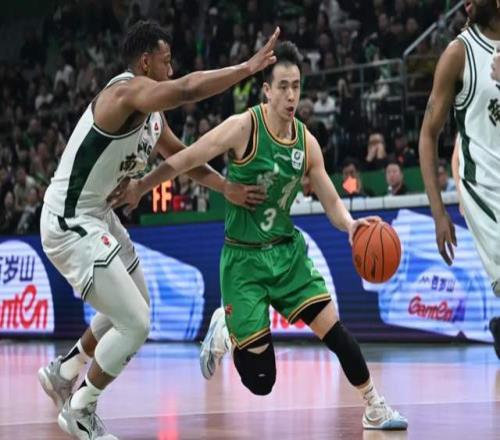 CCTV5直播！遼寧VS浙江卡位戰(zhàn)，趙繼偉漸入佳境，烏戈猛攻內(nèi)線