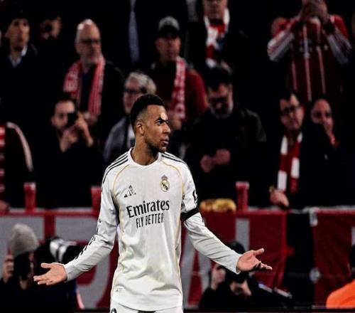 43！1.4億超巨世界波，姆巴佩無語，拜仁晉級四強，皇馬四大皆空