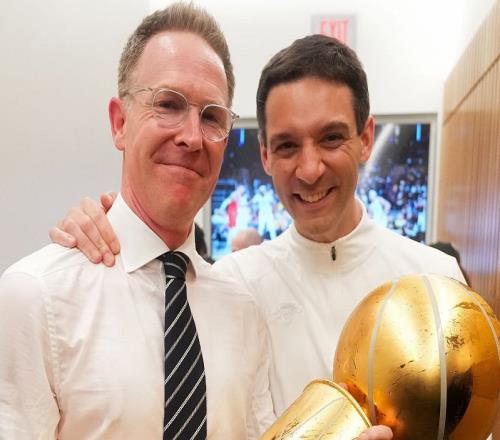 隨著76人12分大勝，勇士5分險(xiǎn)勝！3組對(duì)決誕生，衛(wèi)冕冠軍雙喜臨門(mén)