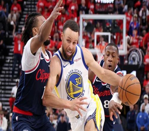 單節(jié)狂轟43分，勇士逆轉(zhuǎn)快船！76人勝魔術(shù)