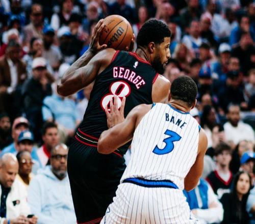 看完4场附加赛！才懂湖人想赢火箭的1大关键，是詹姆斯需激活1人