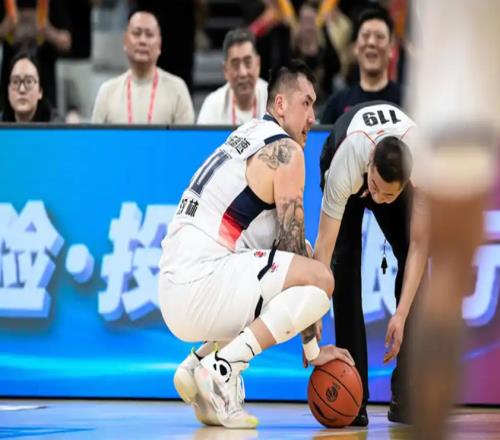 崩盤！山東男籃8187負(fù)北控，四連敗跌出前六，陶漢林空砍兩雙