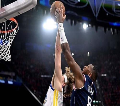 又能防守又能傳球，快船后場大閘不應(yīng)該為這場附加賽失利而背鍋