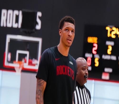 KD淡定備戰(zhàn)湖人！12位專家一致看好火箭晉級休媒評分證陣容之強(qiáng)