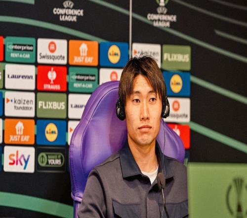 鐮田大地：我和皮諾沒啥交流，他英語不好，我英語也不算流利