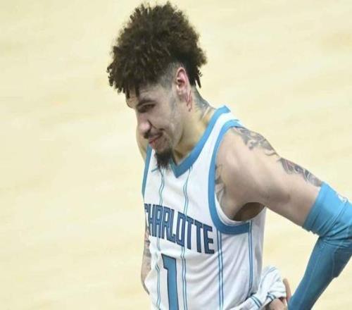 躲過禁賽！鮑爾絆傷阿德巴約加賽后爆粗，被罰6萬美金