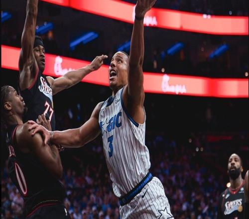 又一水貨狀元班凱羅下半場(chǎng)10中2+4失誤美球迷狂刷非基石型球員