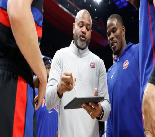 恭喜！比克斯塔夫斬獲本賽季湯姆賈諾維奇獎：戰(zhàn)勝芬奇科爾等四人