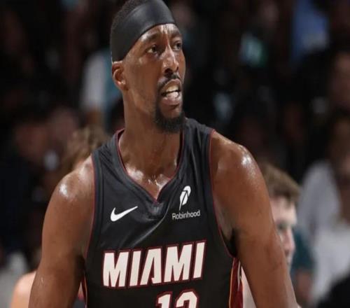 阿德巴约：三球并未向我道歉，将来总会再见到他，那时我们再沟通