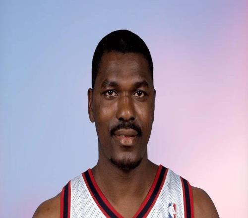 文班亞馬拜師奧拉朱旺：NBA最老派的傳承正在發(fā)生