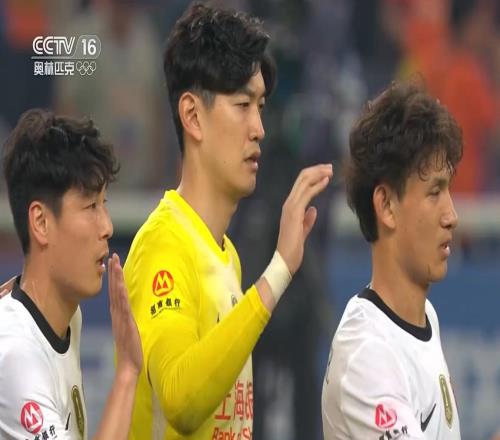 11！中超衛(wèi)冕冠軍逼平泰山1外援vs5外援不敗4輪僅1勝奪冠難了