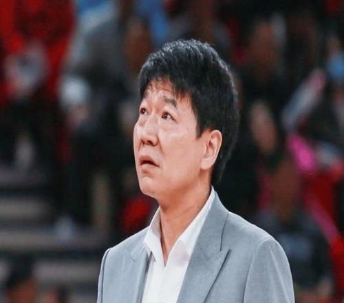 四連敗之后，終于發(fā)現(xiàn)邱彪和鞏曉彬的差距，逍遙王三方面碾壓