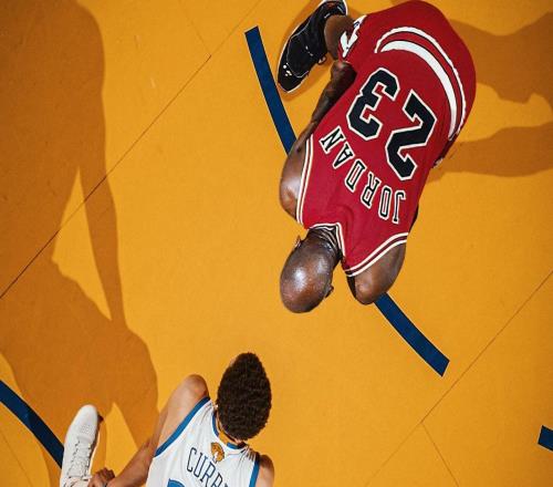 庫里比肩喬丹這個(gè)判斷需要拆三層