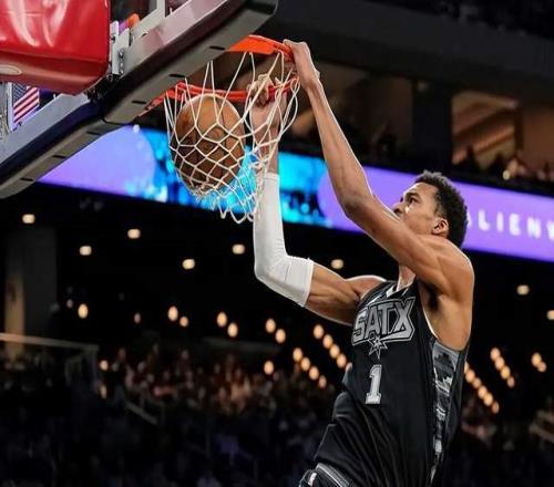 62勝+首季后賽！文班亞馬打爆開拓者證超巨