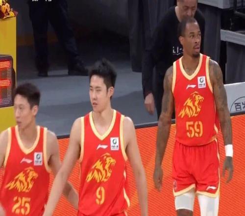 CBA多隊(duì)更換外援！廣廈取消注冊(cè)塔克，山東裁斯蒂爾，山西裁蓋伊