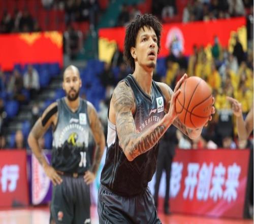 9戰(zhàn)8勝升第六！程帥澎17+5三分浙江大勝吉林約翰遜22+11