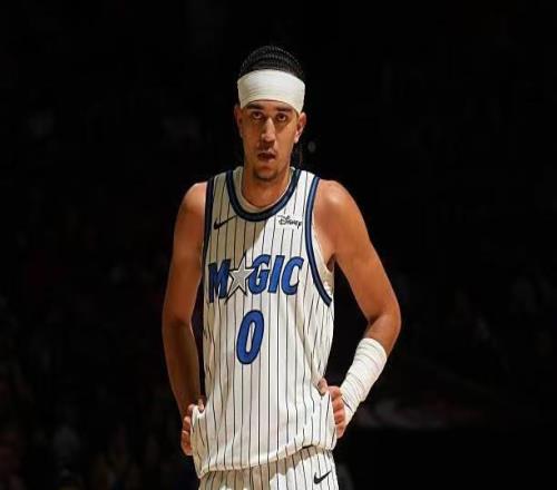 除了罰球不準(zhǔn)已經(jīng)足夠出色了！魔術(shù)替補(bǔ)后場(chǎng)新星比其他人強(qiáng)多了