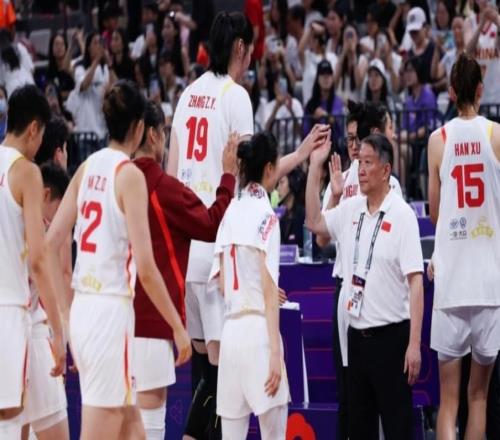 中國女籃集訓(xùn)第1天尷尬了！19人只有1人參加：宮魯鳴看后該懵了