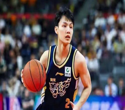 CBA常規(guī)賽MVP呼之欲出，胡金秋榜上有名，賀希寧呼聲最高，徐杰基本沒戲