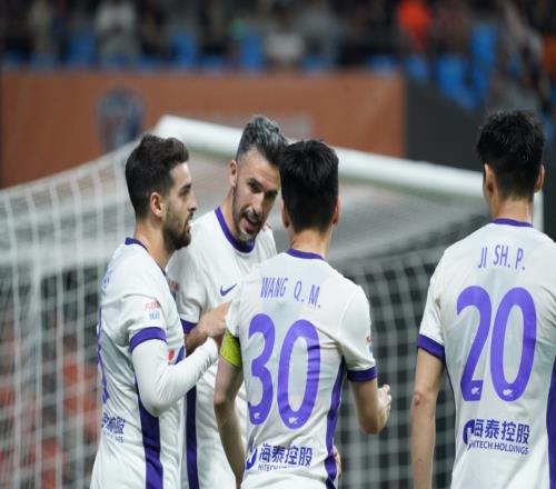 津門虎30十人玉昆！獲首勝+仍墊底基萊斯2射1傳玉昆遭主場首敗