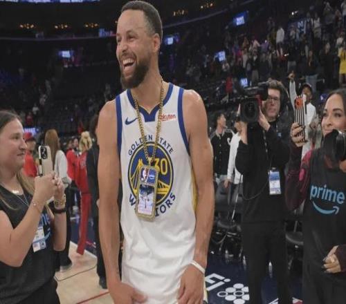 庫(kù)里淘汰快船那晚，勇士管理層在看什么