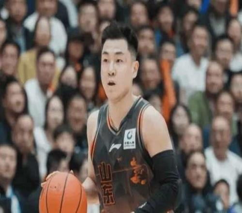 4連敗后！43歲少帥又遇“魔鬼賽程”，剩3場比賽，對手全是狠角色