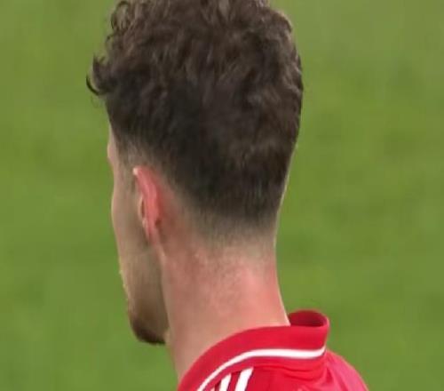 40！英超一夜3隊進4強：維拉和森林歐聯(lián)杯對決，水晶宮爭歐會杯