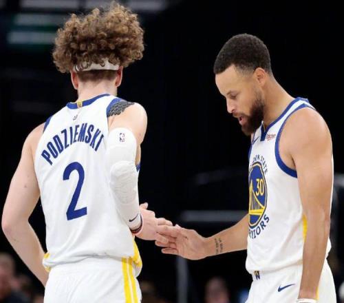 美媒看低勇士，狄龍談庫(kù)里把話挑明！太陽(yáng)想要獲勝，3點(diǎn)也成關(guān)鍵