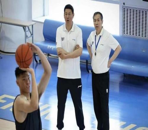 CBA李楠正式解禁，進(jìn)入北汽男籃教練組輔佐許利民