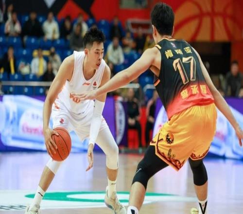 CBA動(dòng)態(tài)更新！廣東男籃vs福建男籃，賽前帶來薩林杰、焦泊喬、拉科塞維奇以及福建男籃最新消息